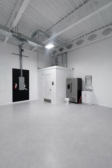 More Photos Of 30 Broad St, Denville Manufacturing For Lease