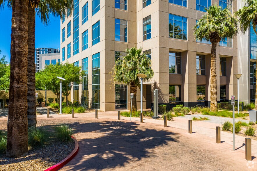 More Photos Of 3753-3993 Howard Hughes Pky, Las Vegas Unknown For Lease