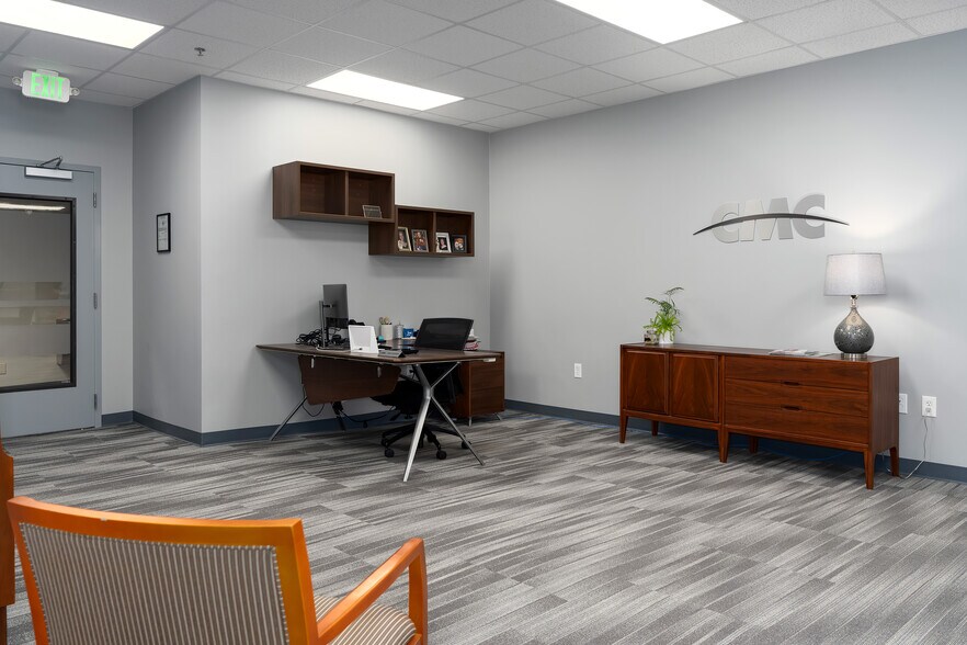 More Photos Of 3918 Montclair Rd, Birmingham Office For Sale