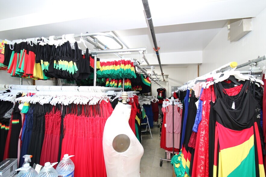 More Photos Of 1100 S San Pedro St, Los Angeles Storefront For Sale