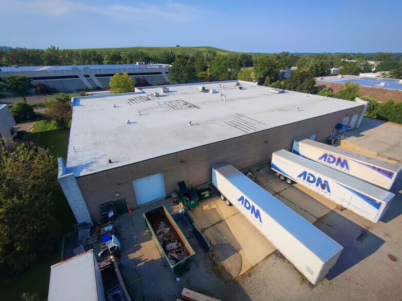 More Photos Of 40 Seaview Blvd, Port Washington Flex For Lease