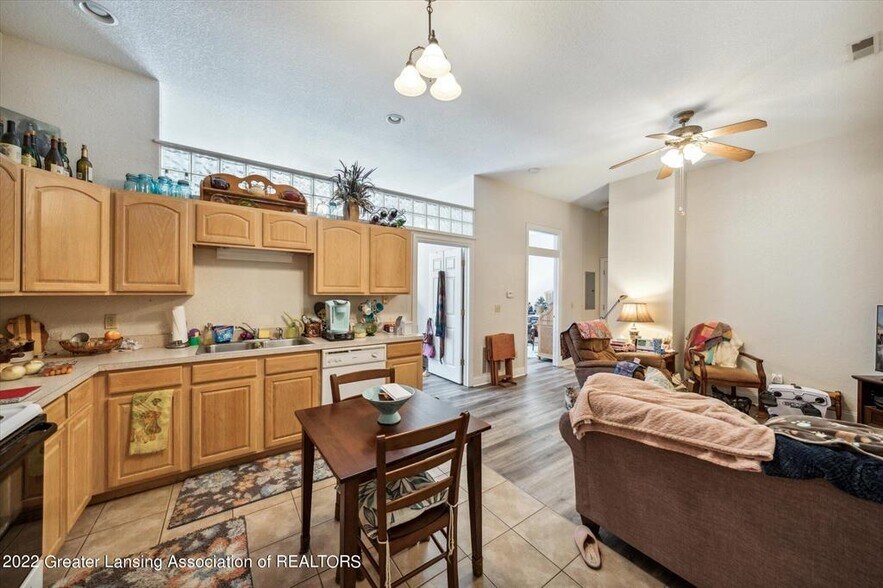 More Photos Of 335 Horatio St, Charlotte Apartments For Sale