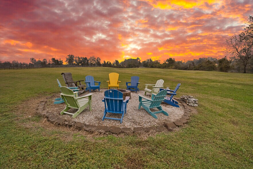 More Photos Of 3559 FM 521 Rd, Brazoria Specialty For Sale