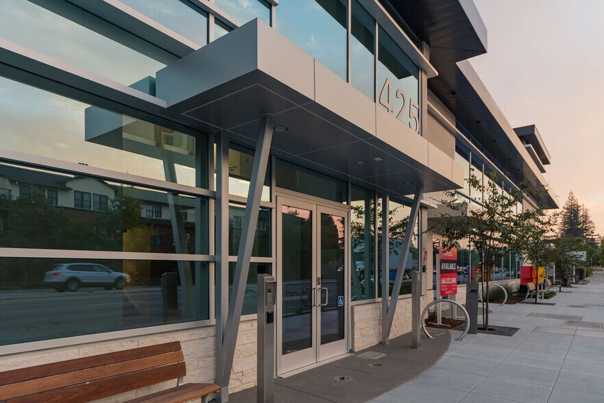 More Photos Of 425 Page Mill Rd, Palo Alto Apartments For Lease