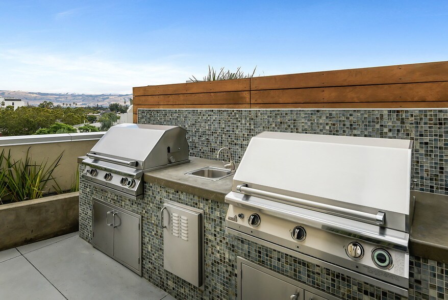 More Photos Of 350 S Market St, San Jose Apartments For Lease