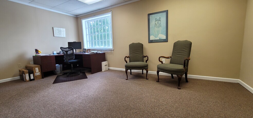 More Photos Of 24 Main St, Centerbrook Loft Creative Space For Lease