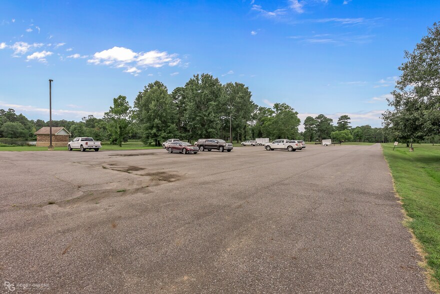 More Photos Of 10100 Woolworth Rd, Keithville Medical For Lease