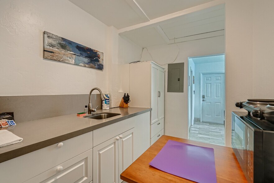 More Photos Of 101-107 Tacoma Ln, West Palm Beach Apartments For Lease