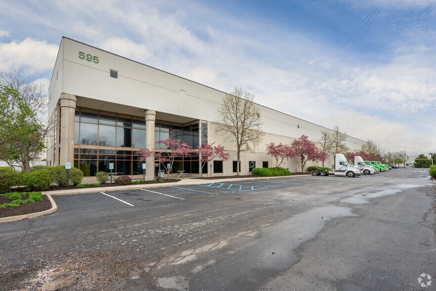 Primary Photo Of 595 Perry Rd, Plainfield Distribution For Lease