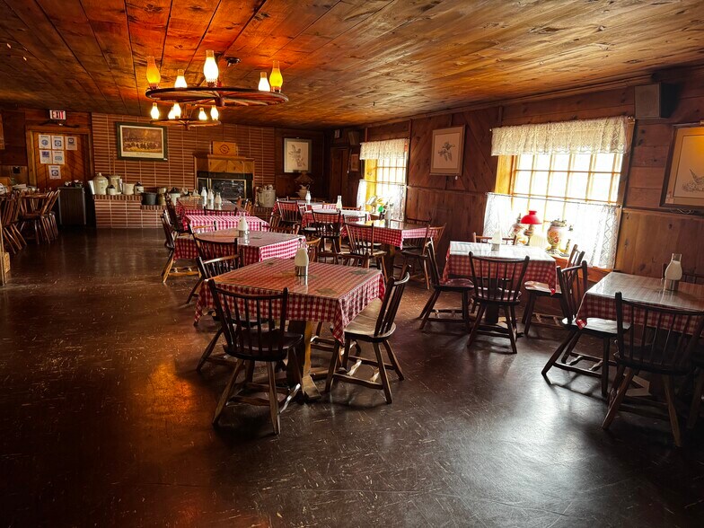 More Photos Of 3901 6th St, Wausau General Retail For Sale