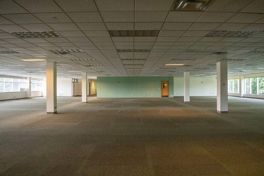 More Photos Of 3575 Moreau Ct, South Bend Medical For Lease