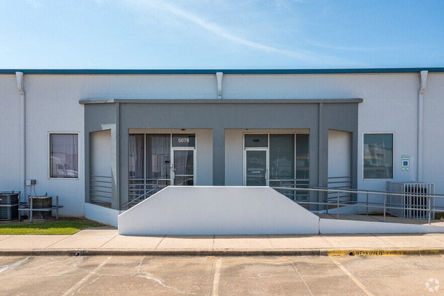 More Photos Of 5029-5047 Martin Luther King Fwy, Fort Worth Unknown For Lease