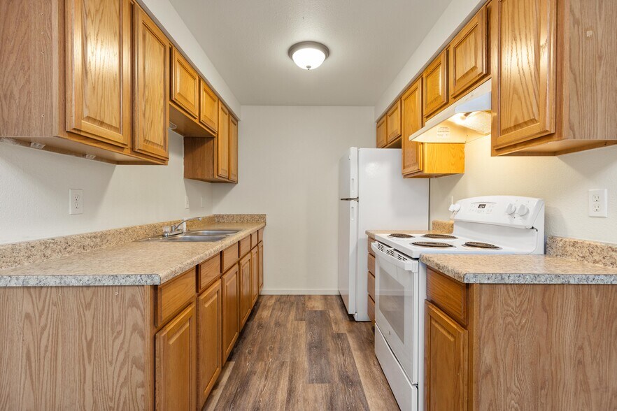 More Photos Of 700 W Maple St, Monroe Apartments For Sale