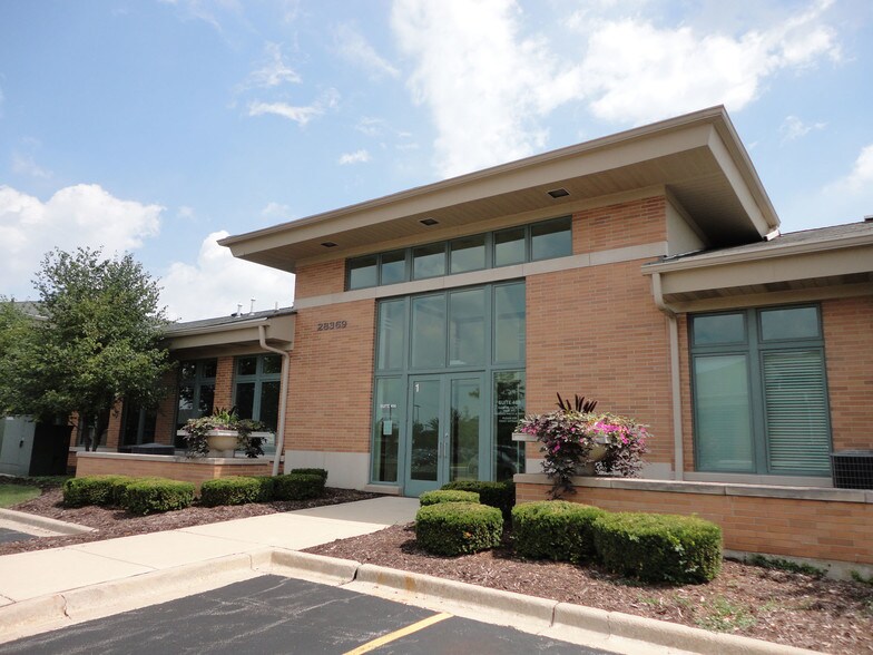 More Photos Of 28369 Davis Pky, Warrenville Office For Lease