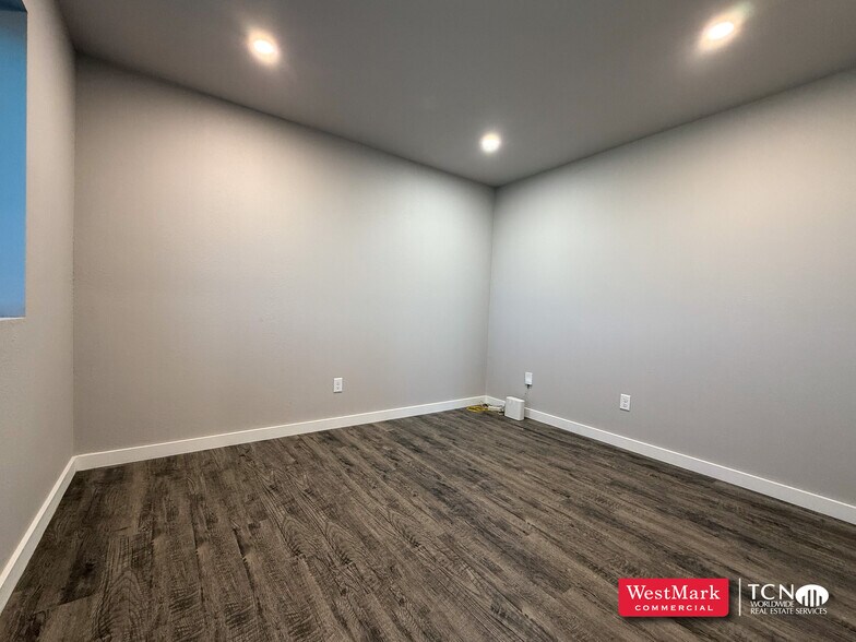 More Photos Of 8807 County 6820 rd, Lubbock Light Distribution For Sale