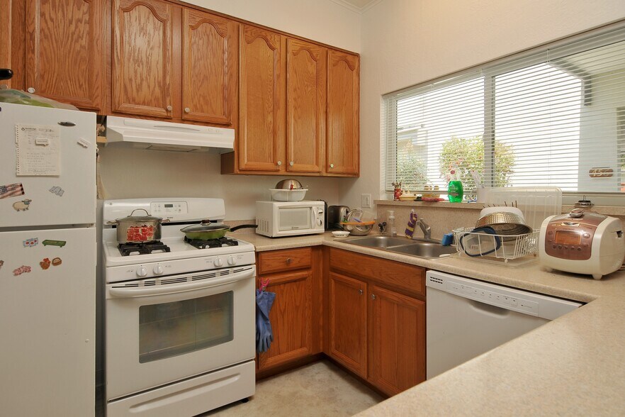 More Photos Of 450-460 Laurel St, Menlo Park Apartments For Sale