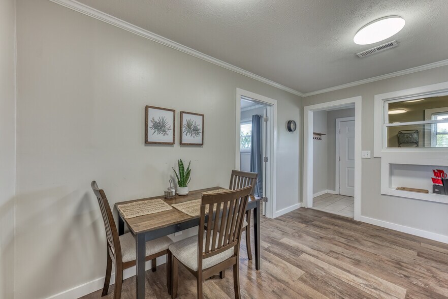 More Photos Of 1300 Holyoke St, Kingsport Apartments For Sale