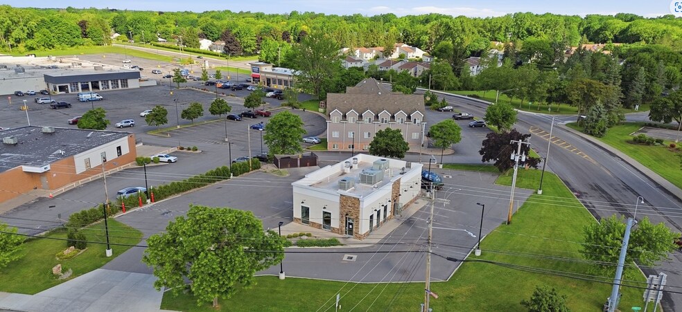 More Photos Of 3208 Chili Ave, Rochester Fast Food For Lease