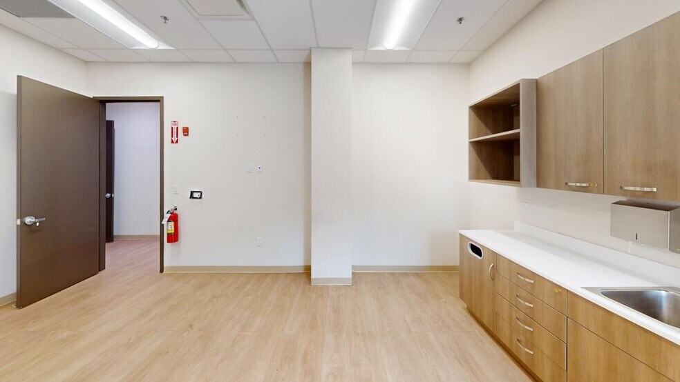 More Photos Of 7801-15 Linden Blvd, Queens Healthcare For Lease