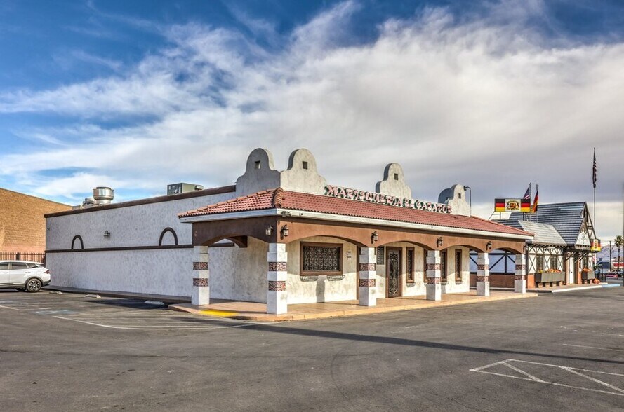 More Photos Of 1108 E Lake Mead Blvd, North Las Vegas Restaurant For Lease