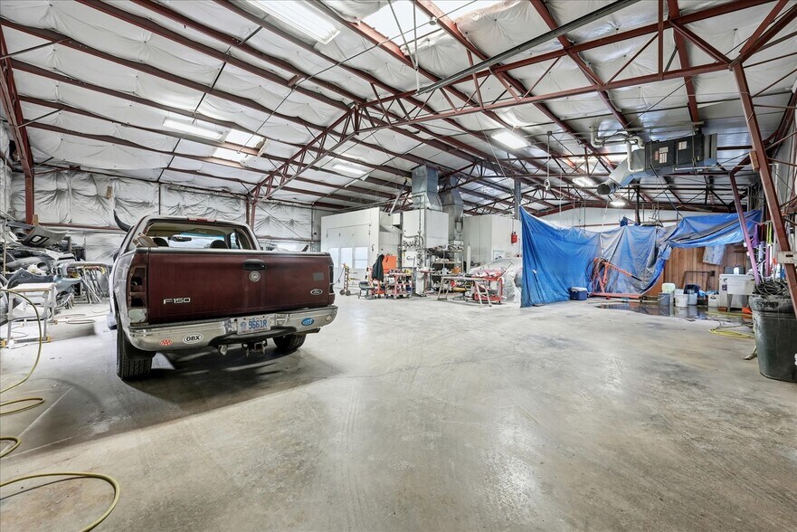 More Photos Of 116 Bruce Dr, Winchester Warehouse For Sale