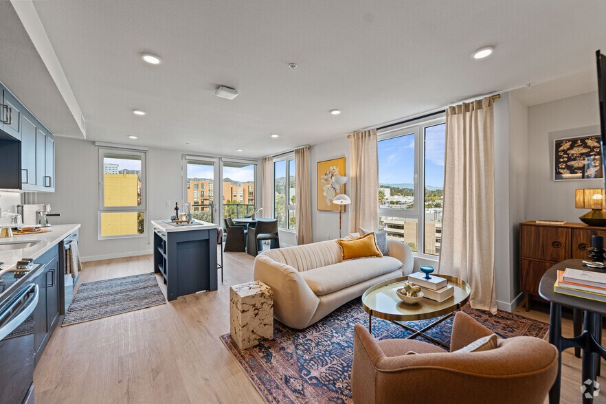 More Photos Of 6220 Selma Ave, Los Angeles Apartments For Lease