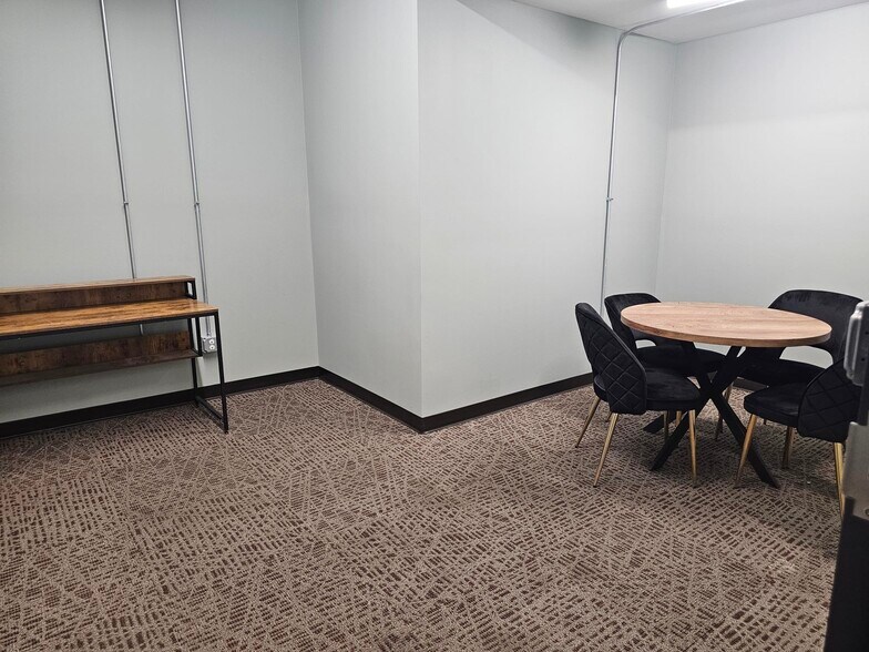 More Photos Of 321 W Clifton St, Tomah General Retail For Sale