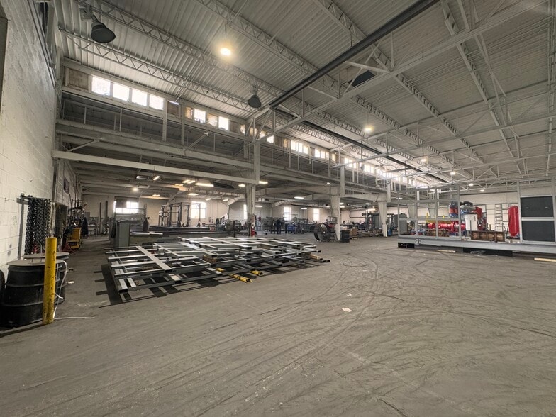 More Photos Of 2441 E Bristol Rd, Burton Manufacturing For Lease