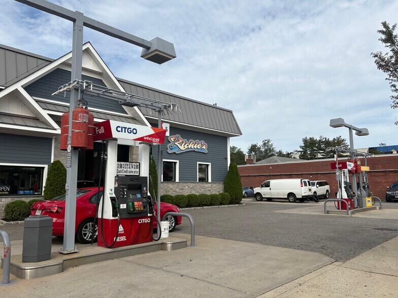 More Photos Of 1153 Walt Whitman Rd, Melville Auto Repair For Sale