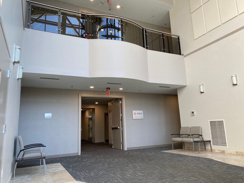 More Photos Of 629 Cranbury Rd, East Brunswick Medical For Lease