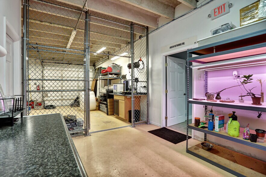 More Photos Of 3496 NE 12th Ter, Oakland Park Warehouse For Sale