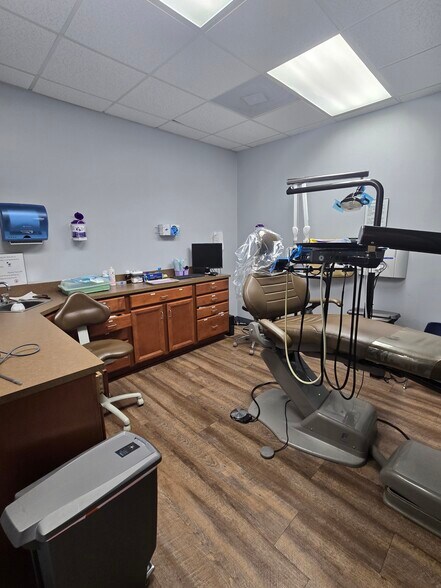 More Photos Of 307 N Green St, Wadesboro Office For Sale