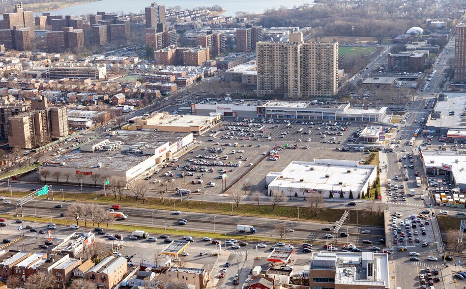 More Photos Of 1967 Turnbull Ave, Bronx Unknown For Lease