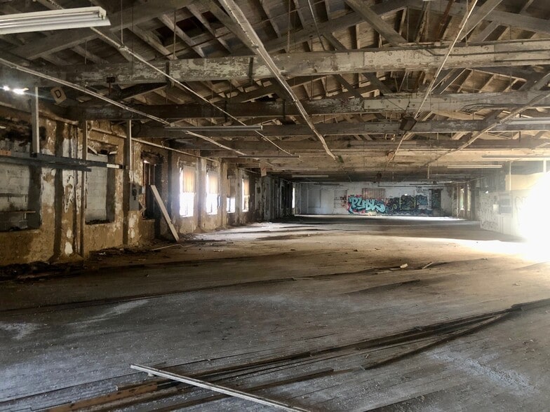 More Photos Of 5115-5139 Belfield Ave, Philadelphia Manufacturing For Sale