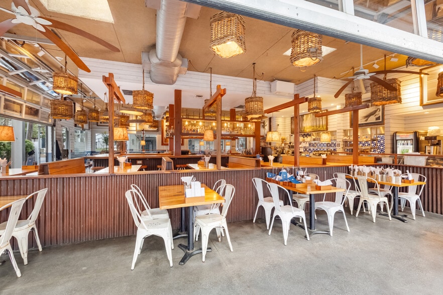 More Photos Of 969 NW Marietta St, Atlanta Freestanding For Lease