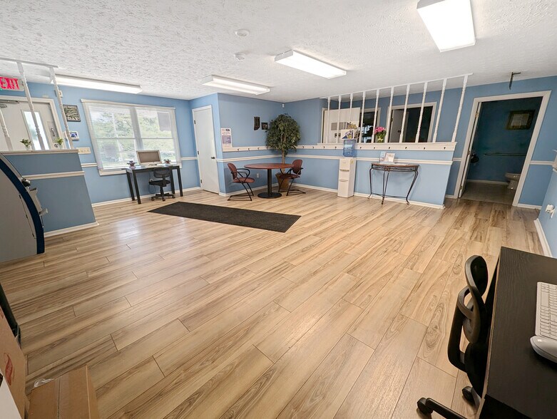 More Photos Of 250 Alhambra Ave, Frankfort Office Residential For Sale