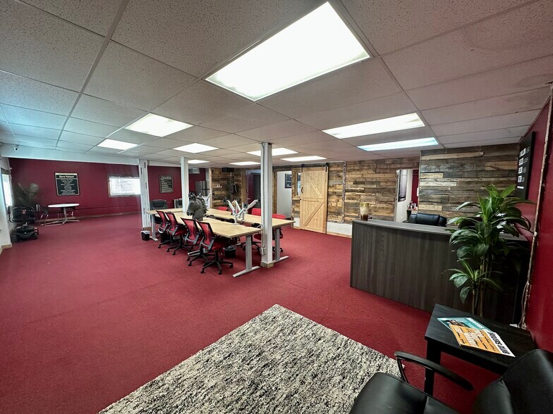 More Photos Of 595 S 2nd Ave, Brighton Office For Lease