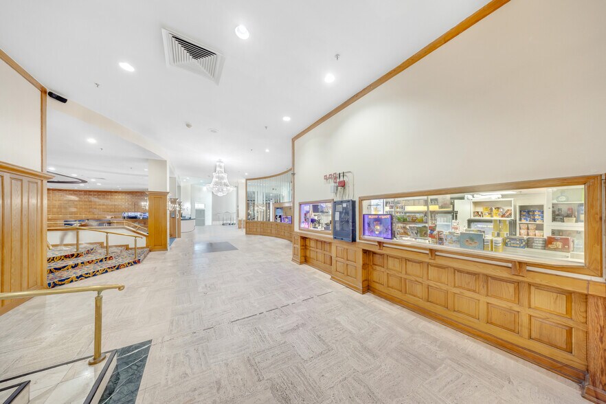 More Photos Of 5445 Collins Ave, Miami Beach Apartments For Sale