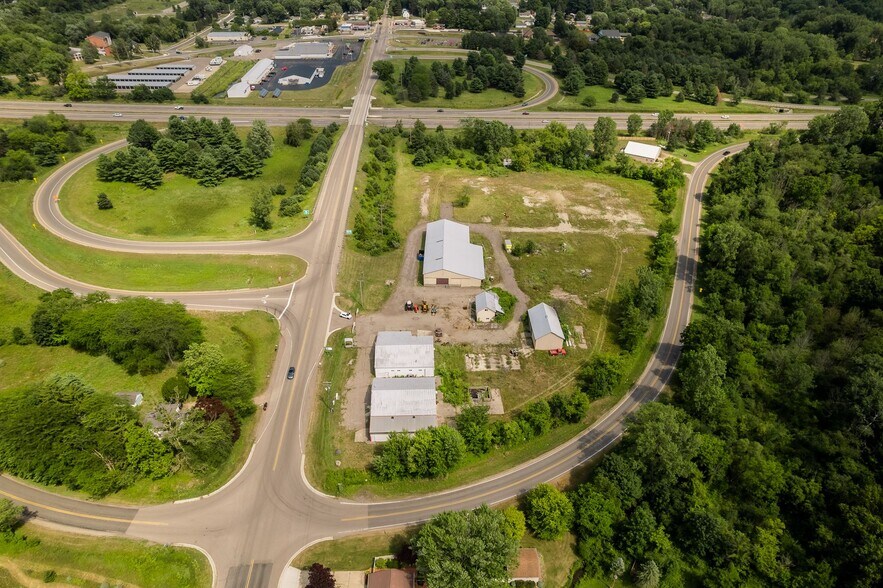 More Photos Of 2511 W Bellevue Rd, Leslie Warehouse For Sale