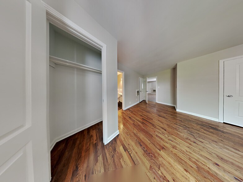 More Photos Of 5700 Leslie Ave, Nashville Apartments For Sale