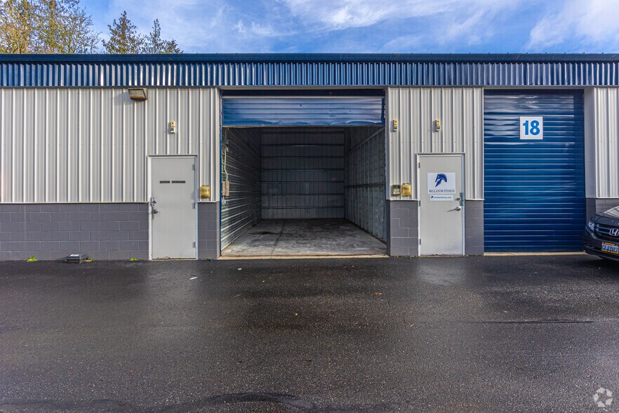 More Photos Of 14706 Meridian Ave E, Puyallup Self Storage For Lease