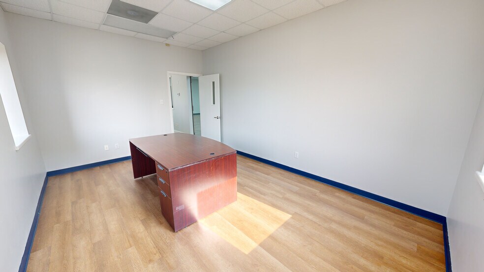 More Photos Of 635 Petro Point Dr, Lake Charles Office For Sale