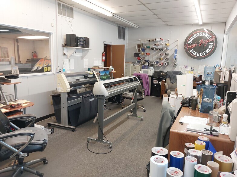 More Photos Of 4844 Lawrenceville Hwy NW, Lilburn Freestanding For Sale