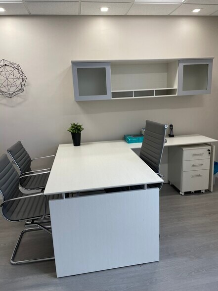 More Photos Of 2455 E Sunrise Blvd, Fort Lauderdale Loft Creative Space For Sale