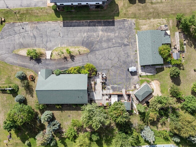 More Photos Of 1435 Anne St NW, Bemidji Office For Sale