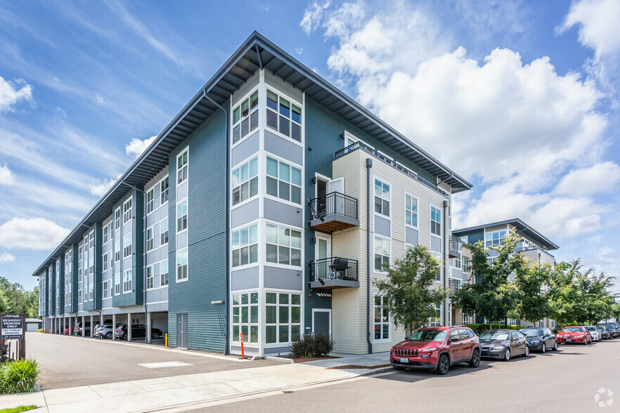 Primary Photo Of 12850 SW Ash Ave, Tigard Apartments For Lease