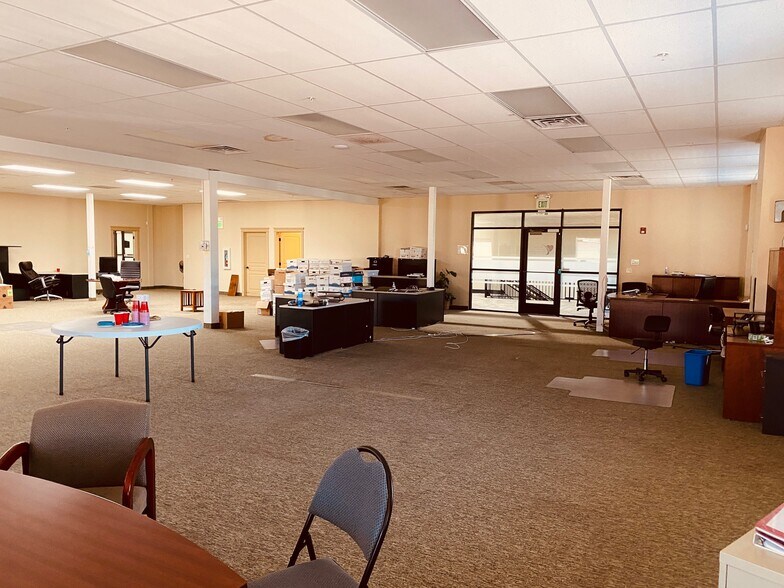 More Photos Of 517 W 100 N, Providence Loft Creative Space For Sale