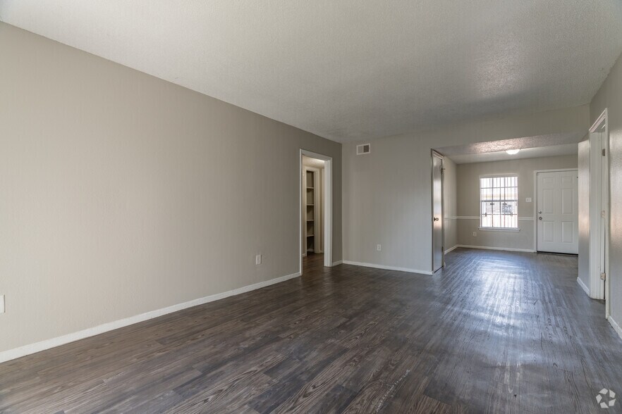 More Photos Of 3896 Chippewa Rd, Memphis Apartments For Sale