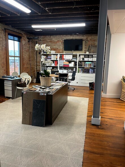 More Photos Of 830-840 High St, Macon-Bibb Office For Sale