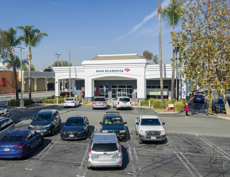 More Photos Of 4821 Del Amo Blvd, Lakewood Health Club For Sale